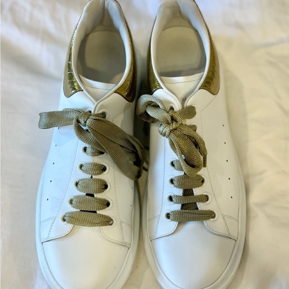 Alexander McQueen Sneakers – Size 44 (US 11)